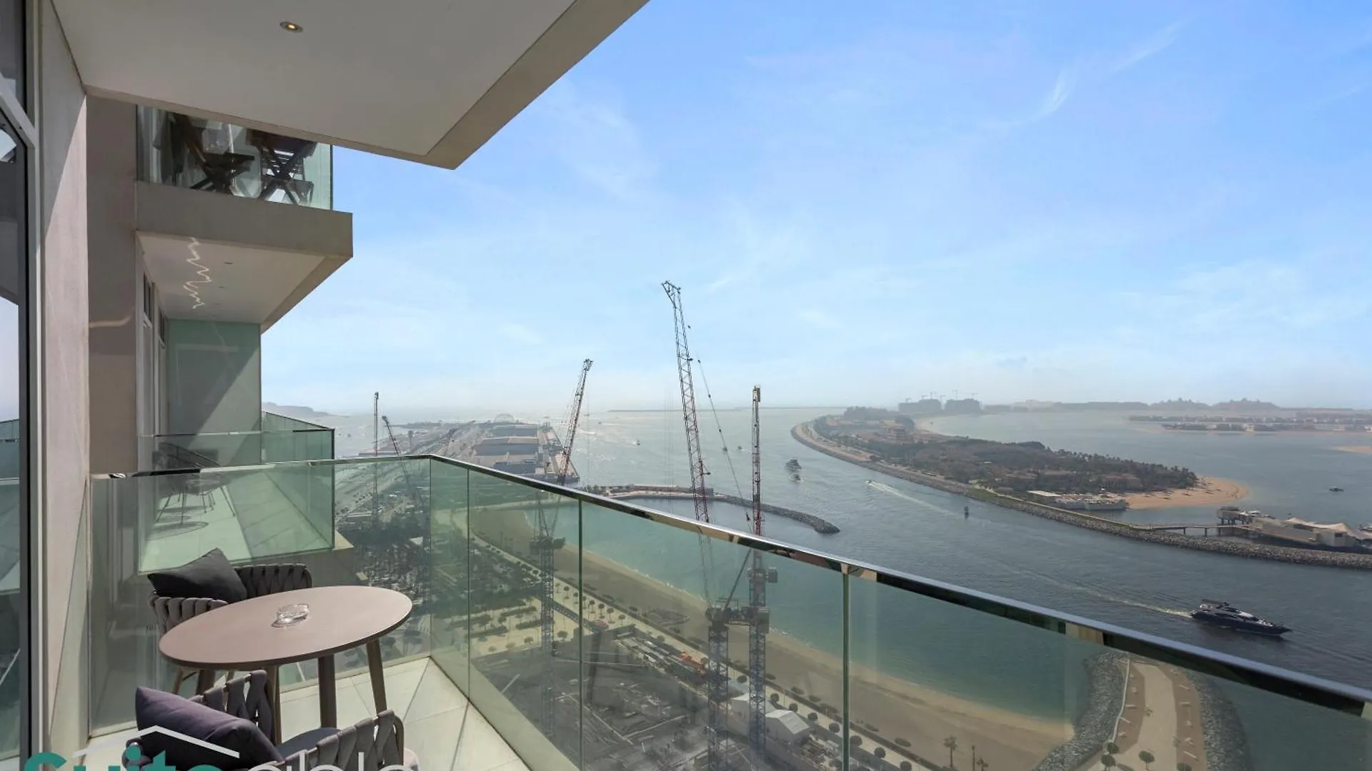 Breathtaking Elegance 1Bedroom In Emaar Beachfront Dubai United Arab Emirates