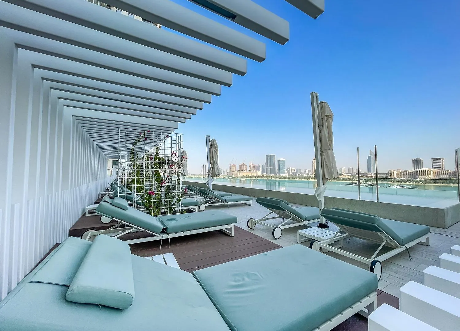 Apartment Breathtaking Elegance 1Bedroom In Emaar Beachfront Dubai