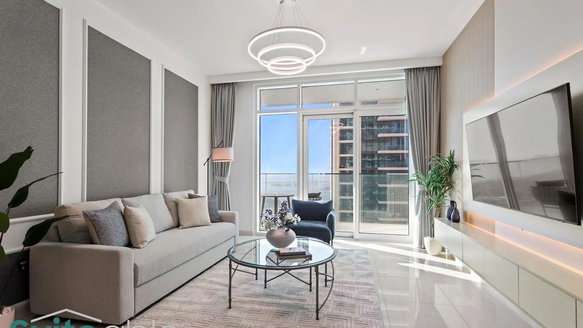 Breathtaking Elegance 1Bedroom In Emaar Beachfront Dubai Apartment